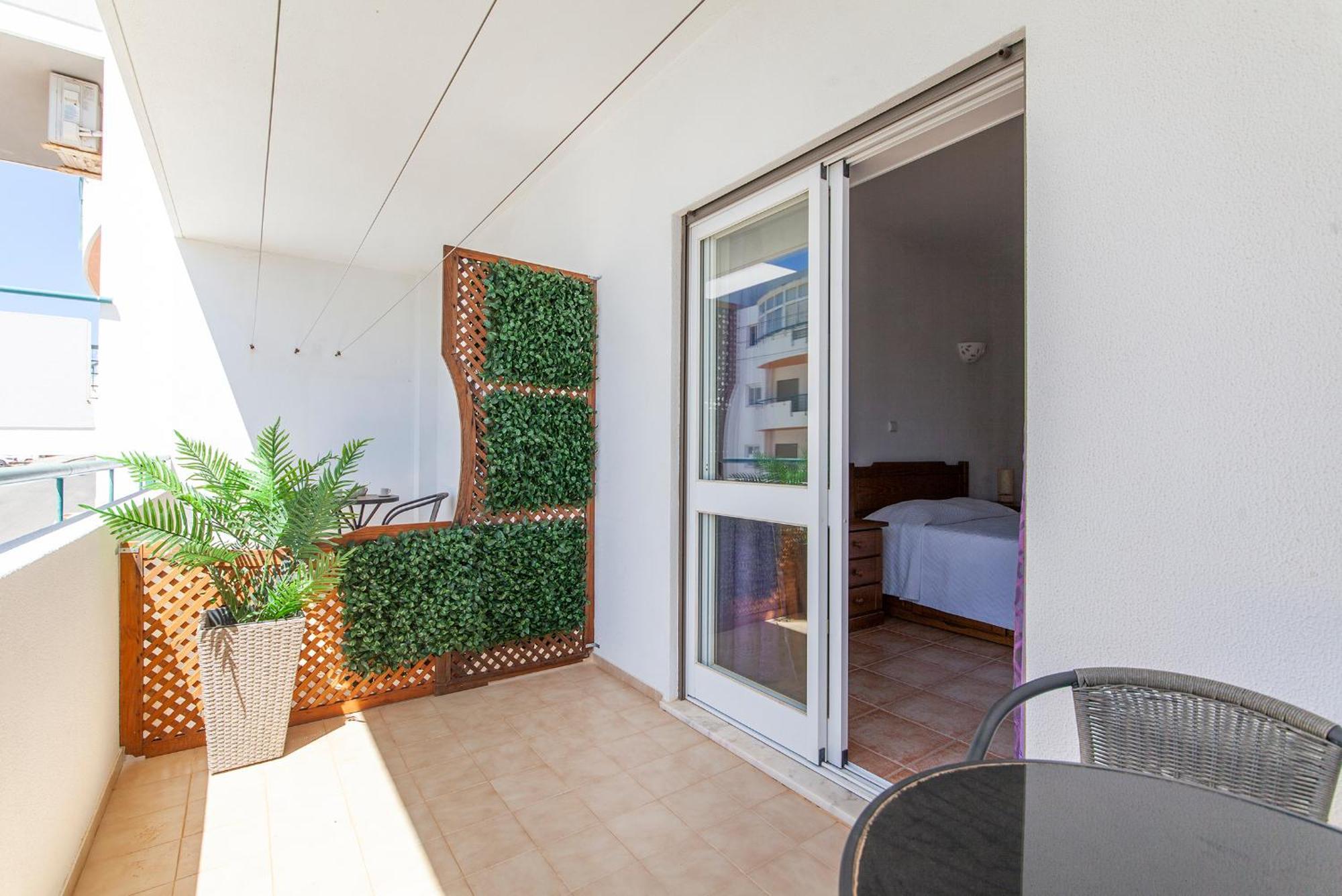 P - Meia-Praia Seaview Guesthouse Lagos Room photo