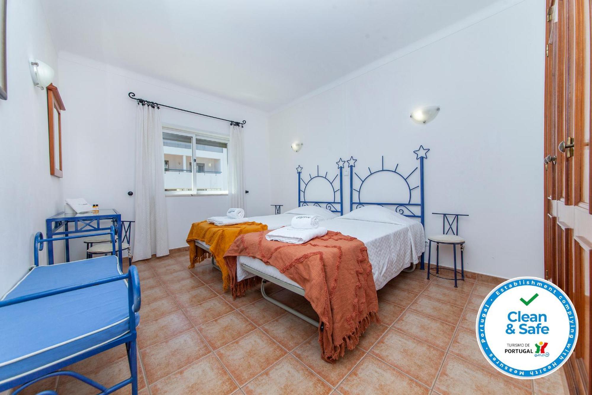 P - Meia-Praia Seaview Guesthouse Lagos Room photo