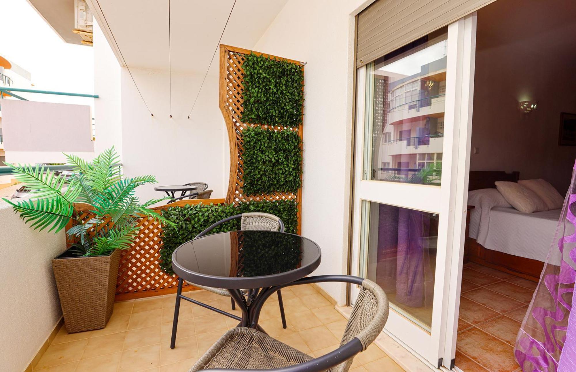 P - Meia-Praia Seaview Guesthouse Lagos Exterior photo